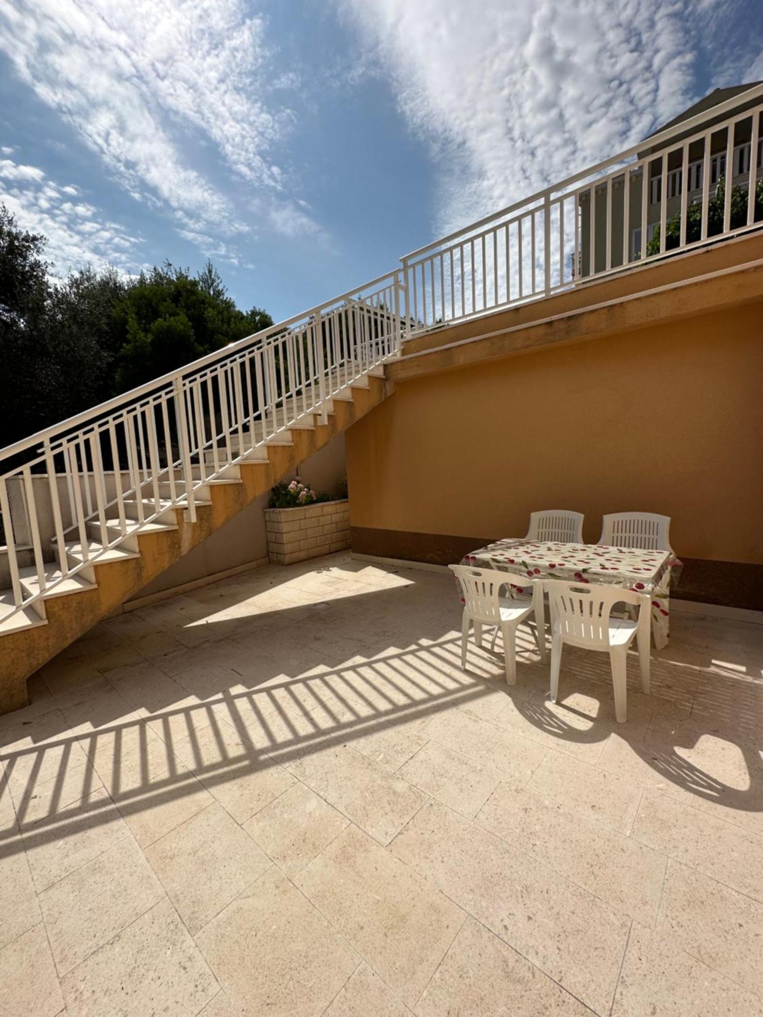 Apartments Villa Eva Slano Exterior photo